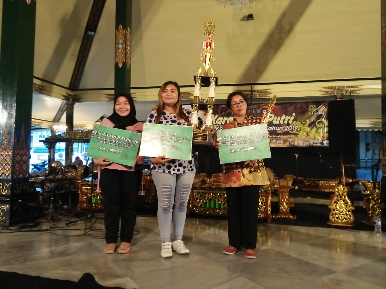 Ikuti Lomba Karawitan Putri se-Kota Yogyakarta, Mantrijeron Borong Predikat Juara